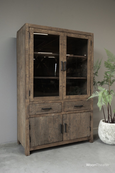 Vitrinekast oud hout