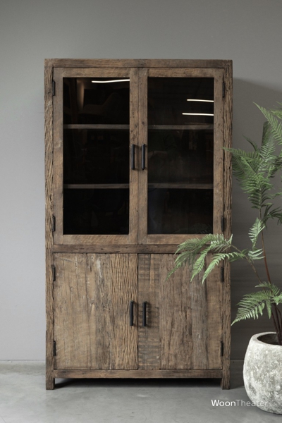 Vitrinekast oud hout 