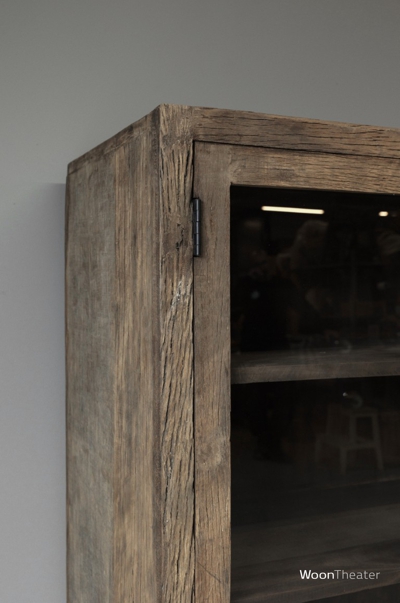 Vitrinekast oud hout 