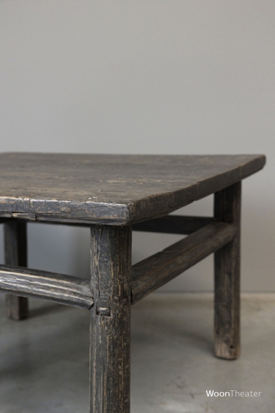 Origineel oude bijzettafel