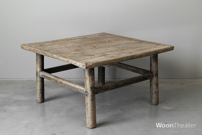 Origineel oude bijzettafel