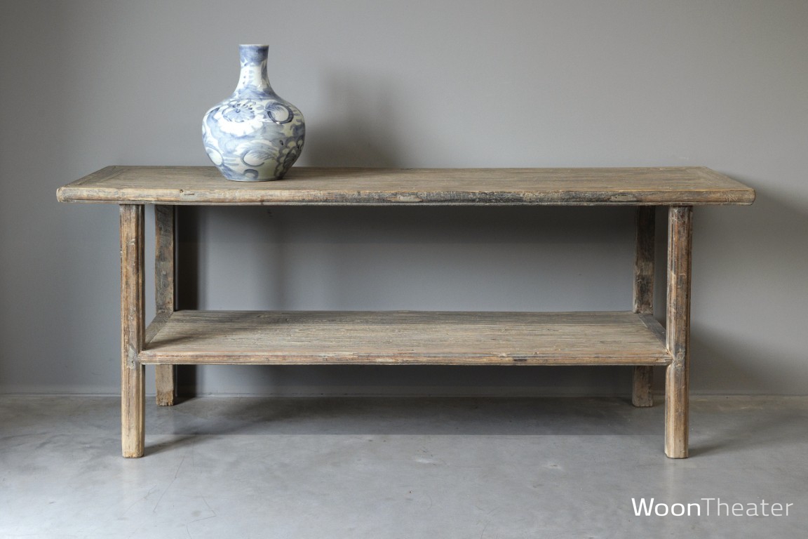 Origineel oude wandtafel met plank