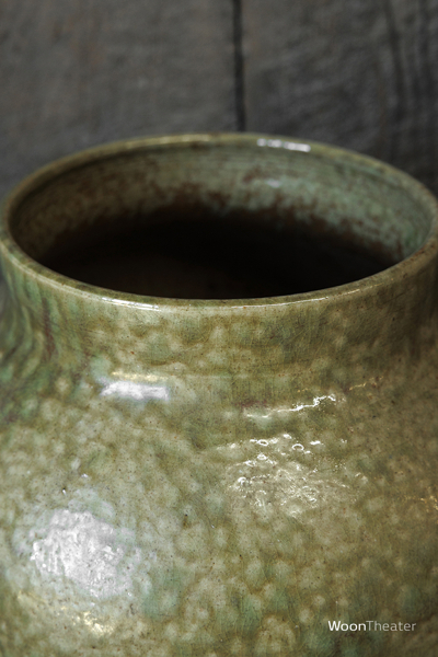 Vintage pot | China