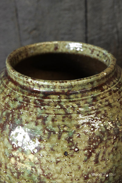 Vintage pot | China