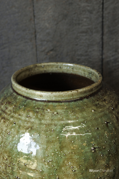 Vintage pot | China