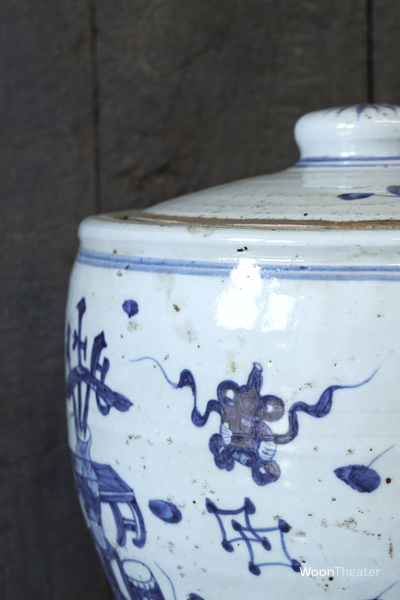 Vintage pot met deksel | China