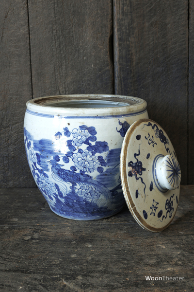 Vintage pot met deksel | China