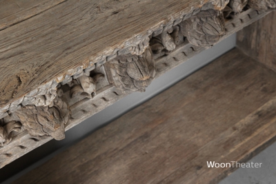 Bijzondere oude wandtafel