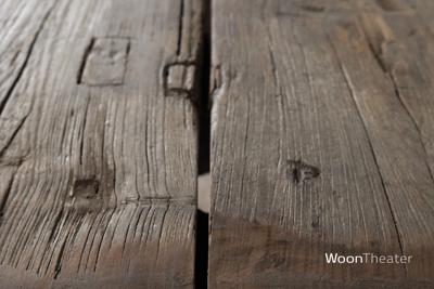 Bijzondere oude wandtafel