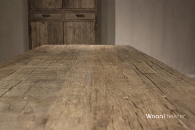 Robuuste oud houten eettafel | 160 tot 300 cm breed | Urban Collection