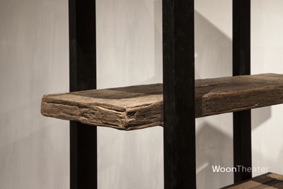 Robuust boekenrek | grof hout & metaal | Urban Collection