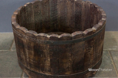 Originele verweerde houten ton | India