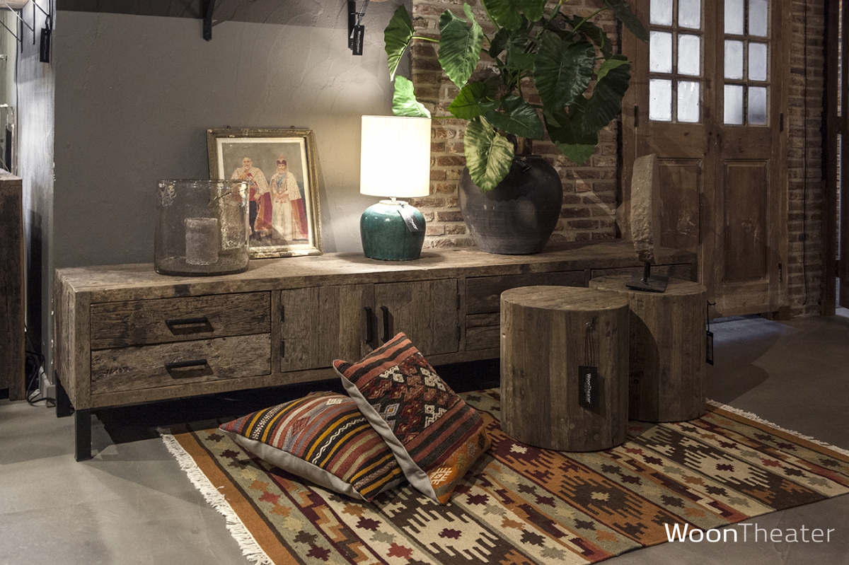Landelijk tv dressoir van rustiek hout