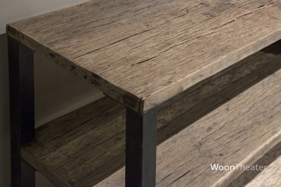 Oud houten wandtafel met metalen poot | Kos