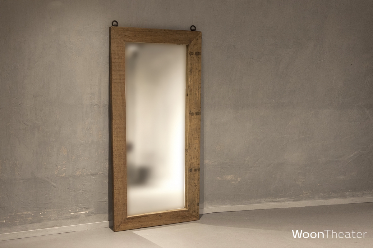 stoere houten spiegels