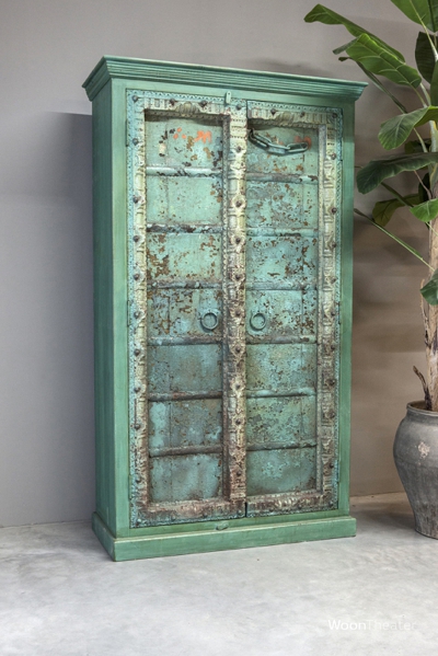 Oude deurenkast | groen