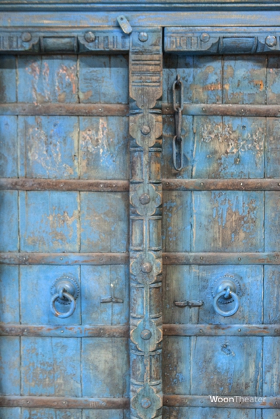 Oude blauwe kast | India