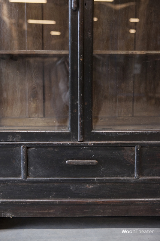 Sleets 2 deurs vitrinekastje | Art deco | Authentiek