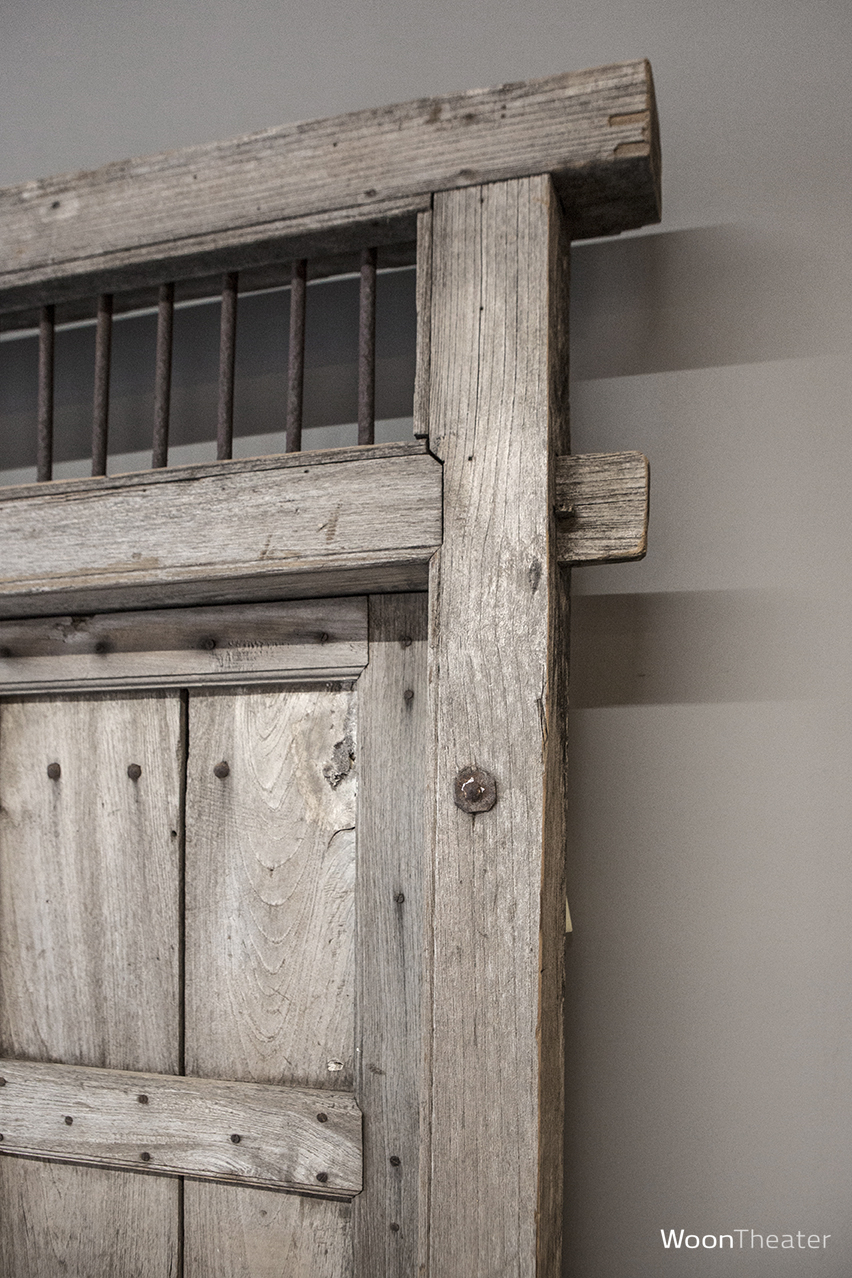 Origineel oude deur met kozijn | India