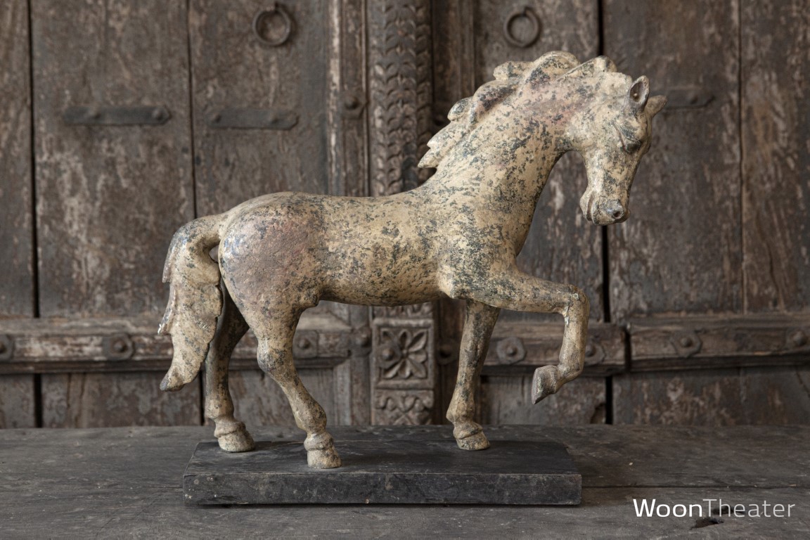 Houten beeld paard | India