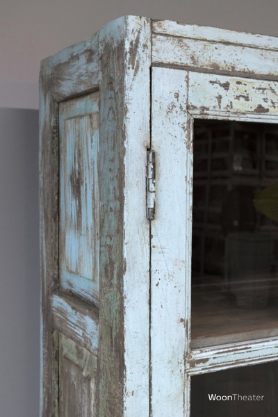 Origineel oude vitrinekast | India