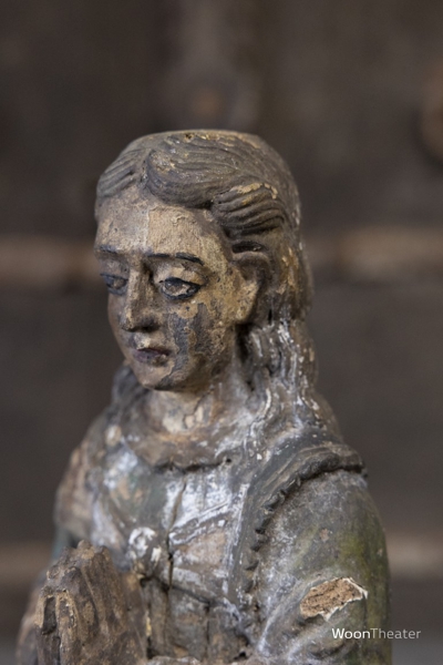 Antiek beeldje heilige vrouw | India