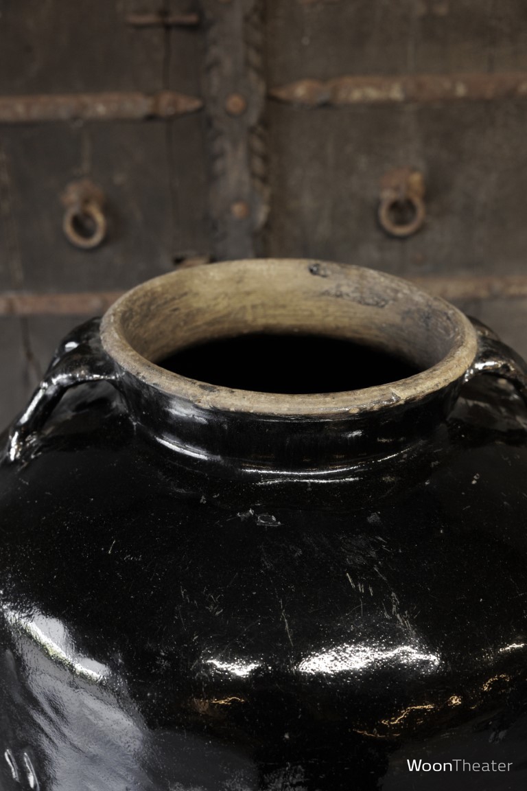 Origineel oude pot met deksel | China