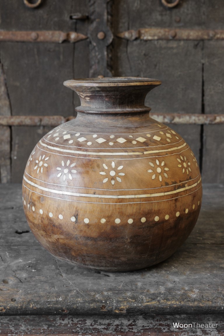 Antieke houten pot | India