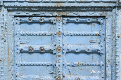 Oude blauwe deur India