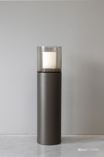 Glazen stolp op metalen voet | M | Inclusief kaarsvet-lampion | Brown