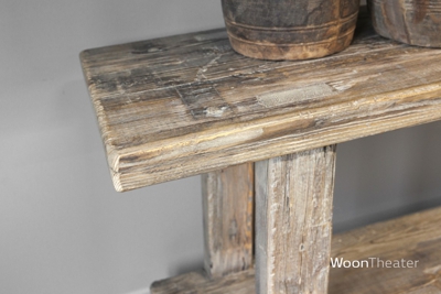 Oude wandtafel met plank | rustiek