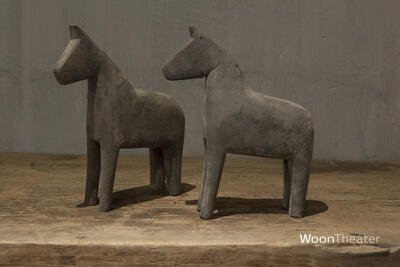Sober houten paard | L | Grey finish