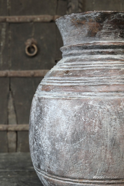 Village Pottery | Model 003 | Verweerd aardewerk