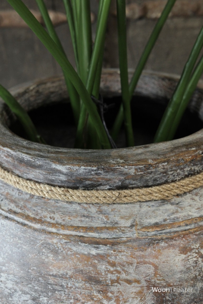 Village Pottery | Model 007 | Verweerd aardewerk