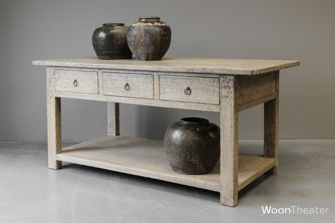 Grote oude atelier tafel