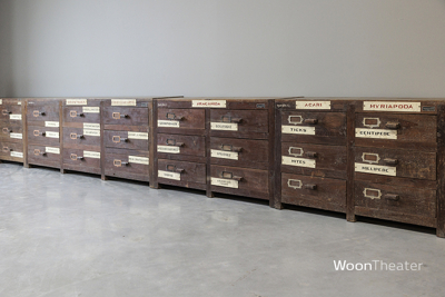 Vintage museum ladekast | authentiek exemplaar