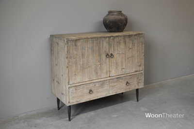 Klein dressoir oud hout 