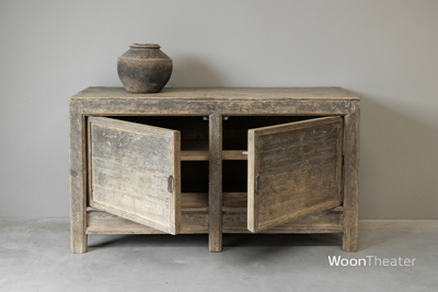 Landelijk dressoir | sleets karakter