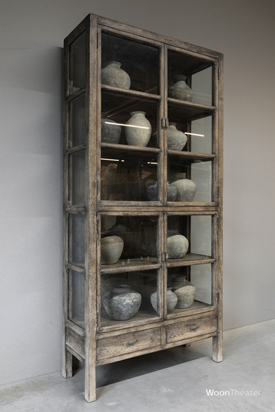 Vitrinekast oud hout | Patine