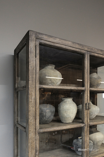Vitrinekast oud hout | Patine