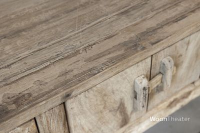 Oude rustieke wandtafel