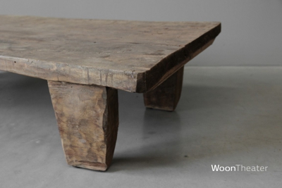 Origineel oude Naga tafel | India