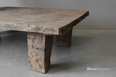 Origineel oude Naga tafel | India