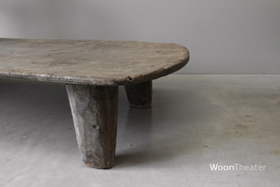 Origineel oude Naga tafel | India