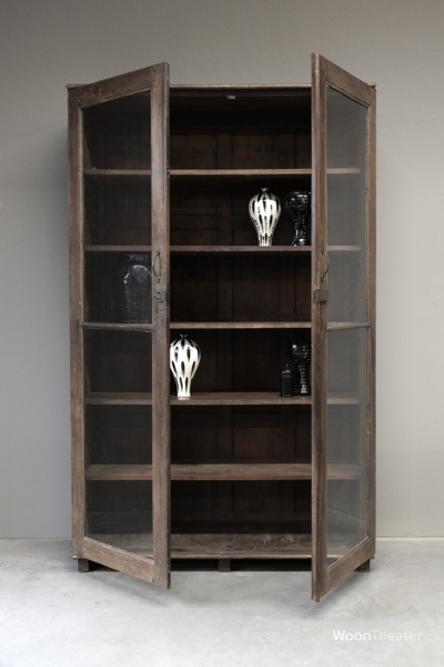 Origineel oude vitrinekast