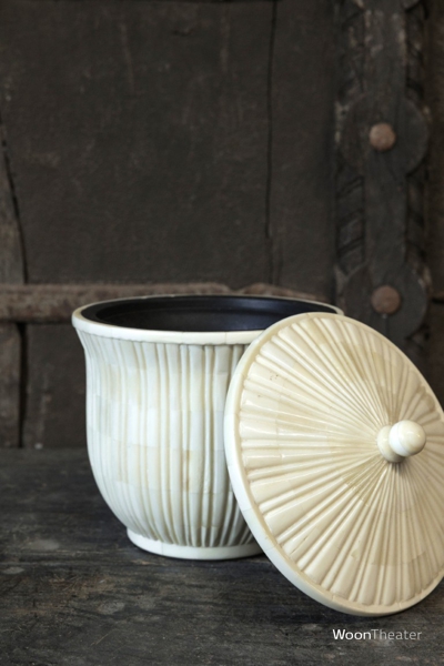 Oude vintage pot | India