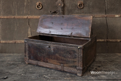 Antiek Dauri kistje | India