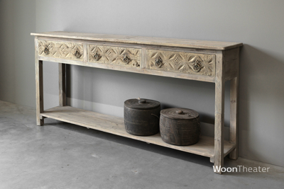 Oude wandtafel snijwerk