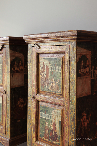 Set/2 oude nachtkastjes | India