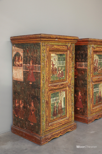 Set/2 oude nachtkastjes | India